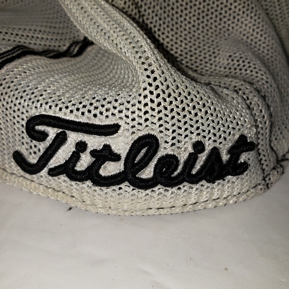 TITLEIST A FLEX MESH GOLF CAP HAT SOFT RED / WHITE SIZE S/M - Picture 8 of 10